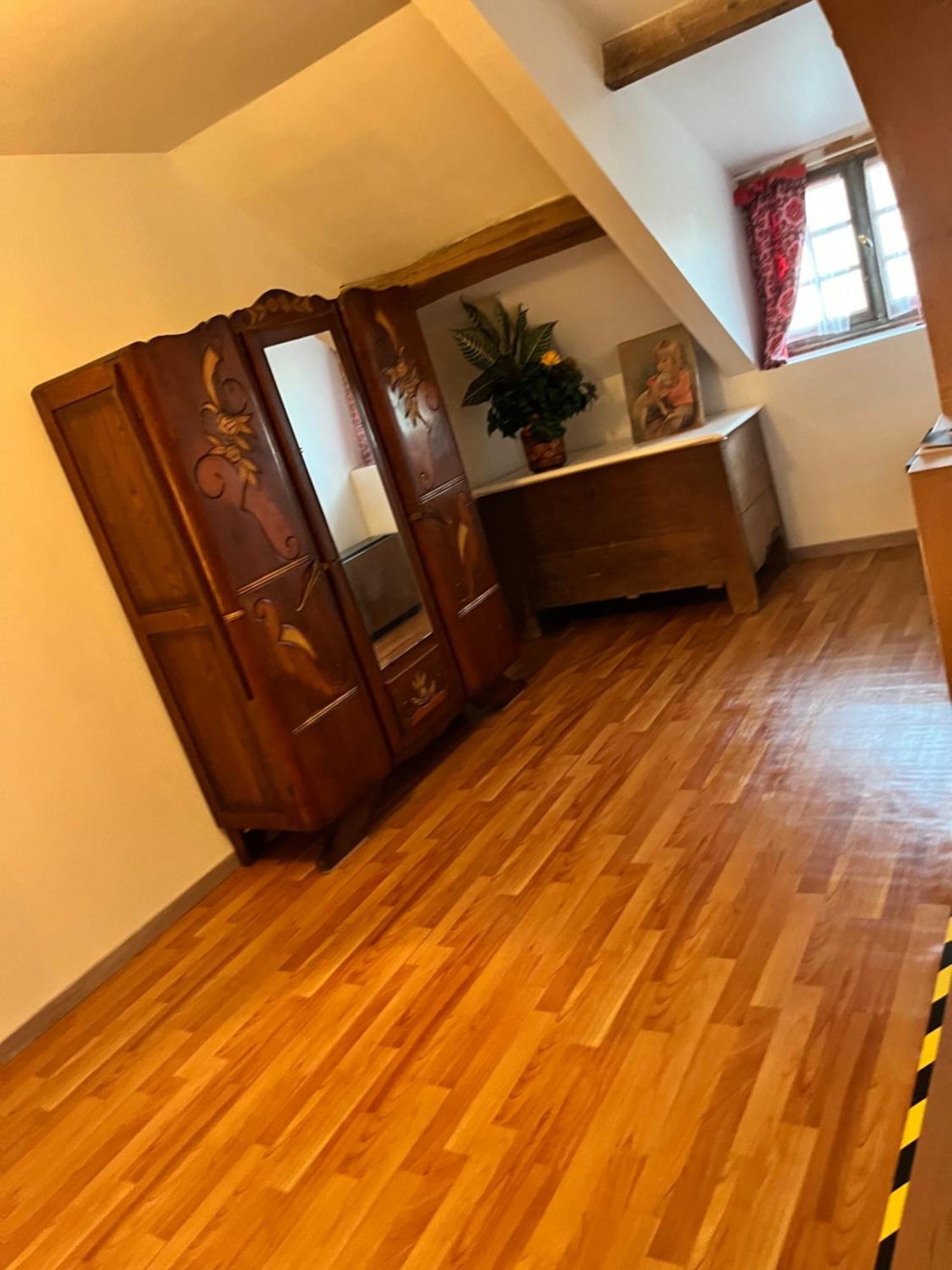 Maison De 100 M2 Comprenant 3 Chambres Avec Jardin Dun-sur-Grandry Exterior foto
