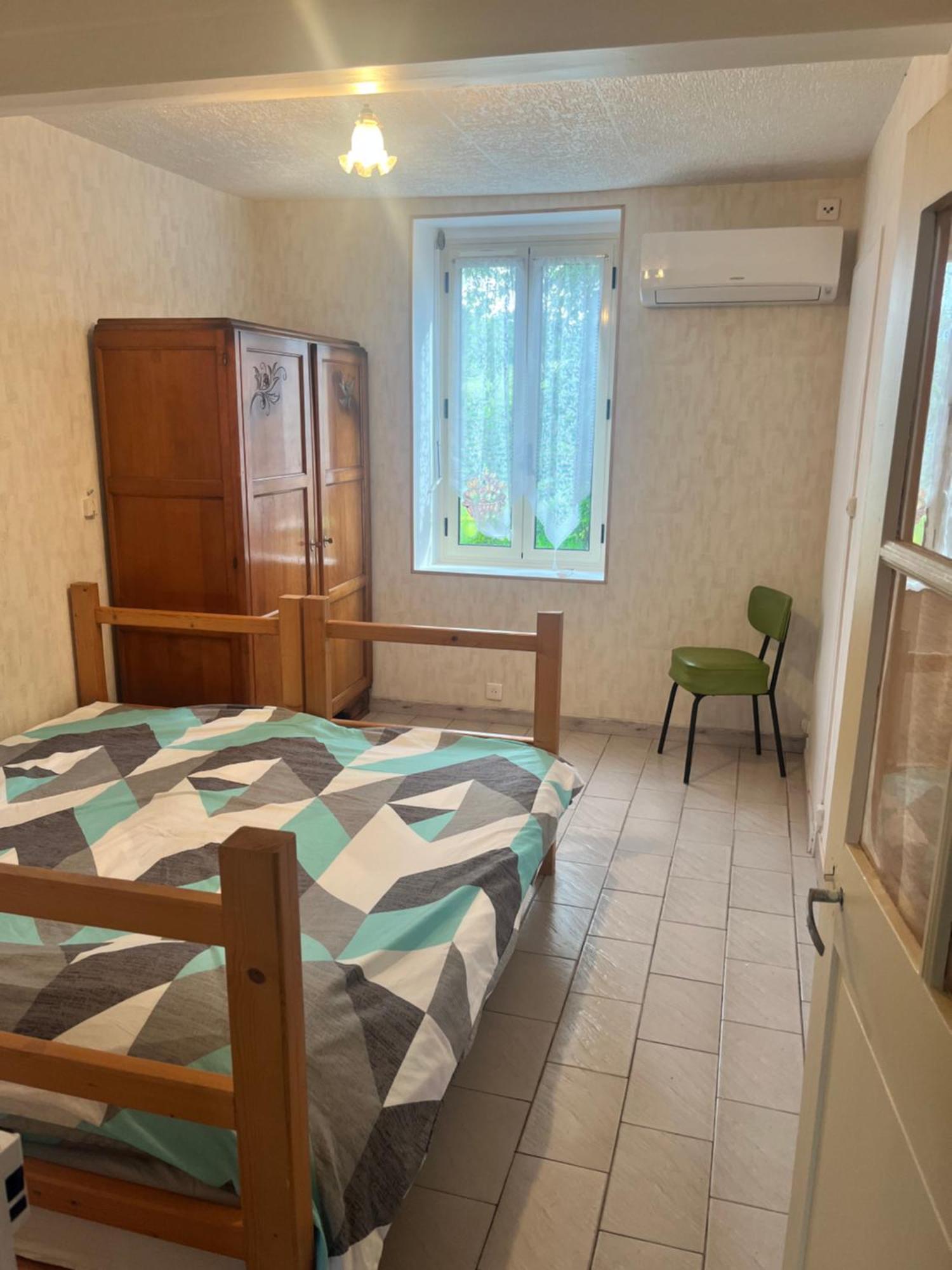 Maison De 100 M2 Comprenant 3 Chambres Avec Jardin Dun-sur-Grandry Exterior foto
